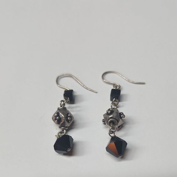 Elegant Black and silver Dangle Earrings with Sterling Silver 925 Hooks - Picture 1 of 3